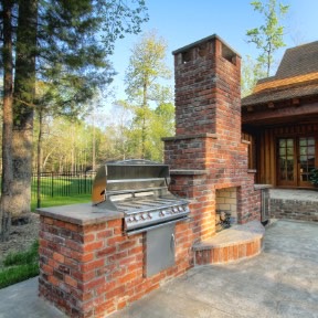 armand-image-gallery-backyard-bbq-using-reclaimed-old-bricks