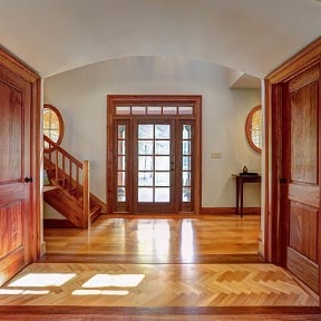 bridgewater-custom-home-entrance